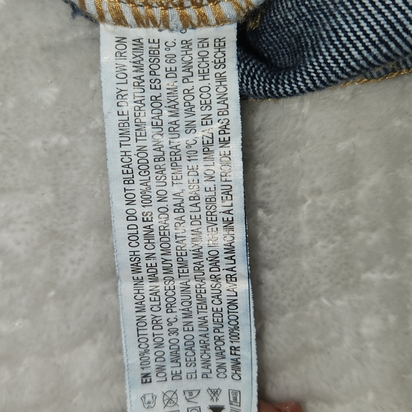 FOREVER 21 MENS JEANS SIZE 32×32 WASHED DISTRESSED DARK BLUE DENIM - Picture 9 of 9